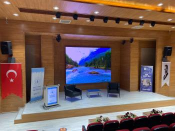 PROF. DR. FUAT SEZGİN KONFERANS SALONUNDA İYİLEŞTİRME ÇALIŞMALARI GERÇEKLEŞTİRİLDİ