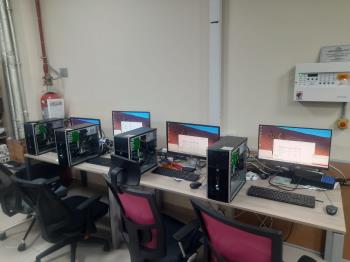ERDEK MESLEK YÜKSEK OKULU LABORATUVAR BİLGİSAYARLARI YENİLENDİ